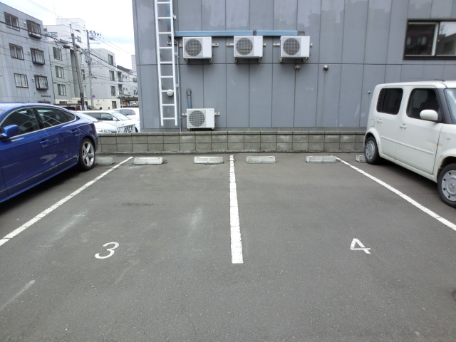 Washroom. Parking spaces (number is unknown)