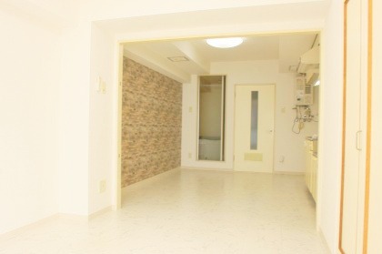 Other room space. The room is renovated popular 1LDK ☆ Pets can also be breeding