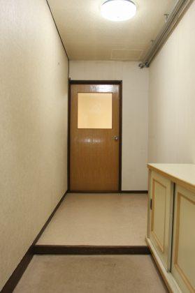 Entrance. ~ Sapporo's largest listing amount ~ Looking for room to big center shops