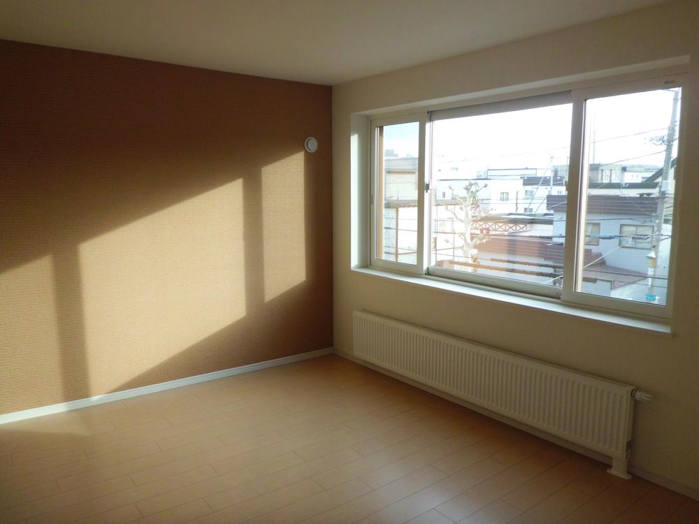 Non-living room. Indoor (12 May 2013) Shooting