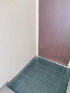 Entrance. Is a sale lease apartment station near ☆ Susukino also very close to the prime location