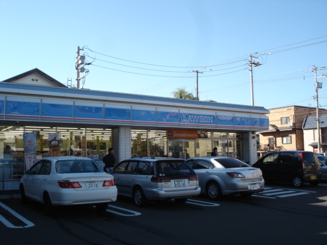 Convenience store. Lawson Sapporo Kita 6 Nishi twenty-chome up (convenience store) 195m