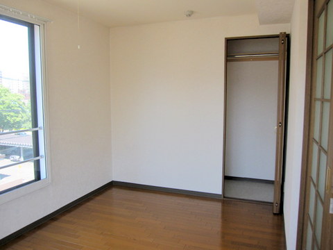 Other room space. Western style room