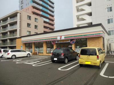 Convenience store. Seven-Eleven Sapporominami 6 Nishi 18-chome up (convenience store) 148m