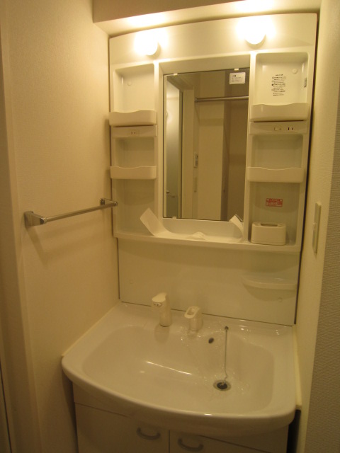 Washroom. It is also safe busy morning because it is with shampoo dresser! 