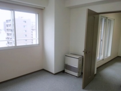 Living and room.  ☆ Walk from the popular JR Mulberry Station 7 minutes! Ion Mulberry shop also 6-minute walk! 