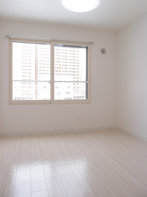 Other room space. Western-style room is a space that has a feeling of cleanliness and airy! 