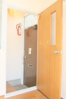 Entrance. Deposit ・ key money ・ Rent is all free of triple 0 yen properties before