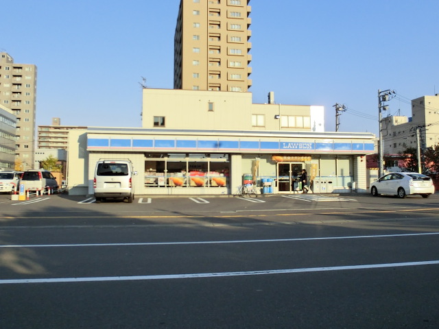 Convenience store. Lawson Sapporo Kita 6 Nishi fourteen-chome up (convenience store) 230m