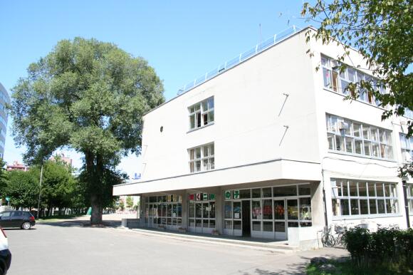 Primary school. 507m to Sapporo City Nijo elementary school (elementary school)