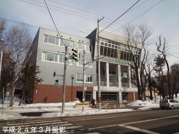 Primary school. 632m to Sapporo Municipal Mulberry Elementary School (elementary school)