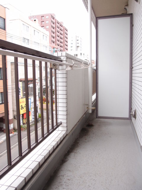 Balcony. Futon Jose and on the spacious balcony! 