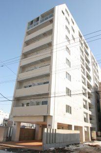 Building appearance. ~ Sapporo's largest listing amount ~ Looking for room to big center shops