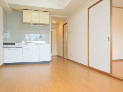 Living and room. All is electric housing ☆ 