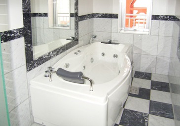 Bath.  ☆ Bathroom is a whirlpool specification ☆ 