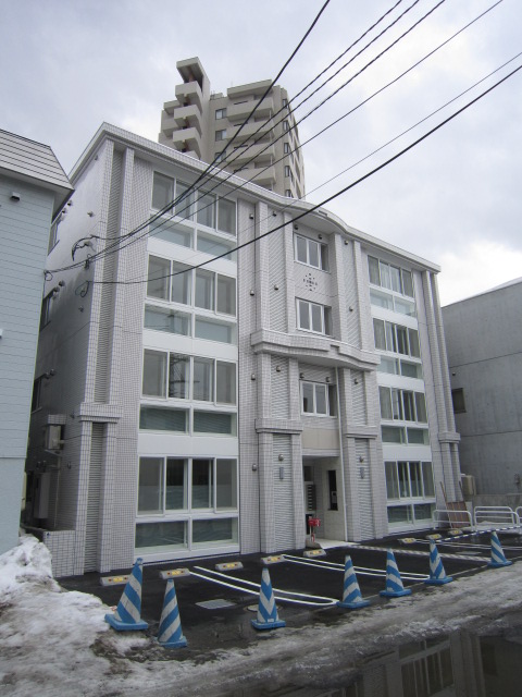 Living and room. Interior with a clean! A quiet residential area Miyanomori! 