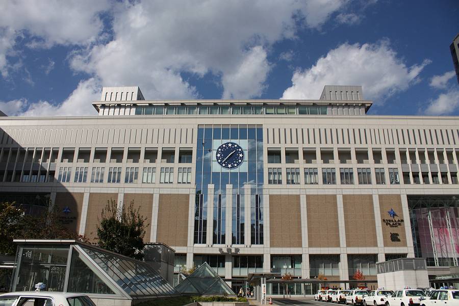 Shopping centre. Stellar Place until the (shopping center) 480m