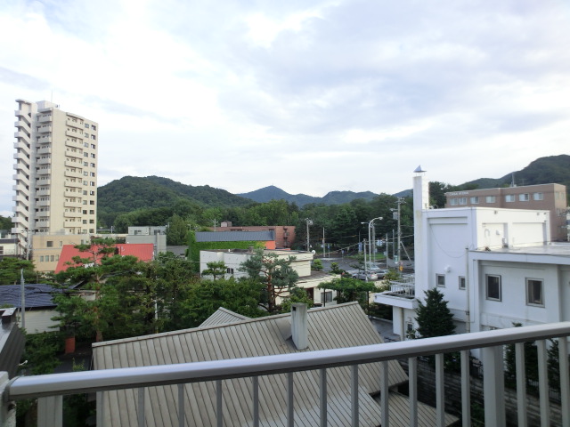 Balcony. View from the balcony is recommended ☆ 