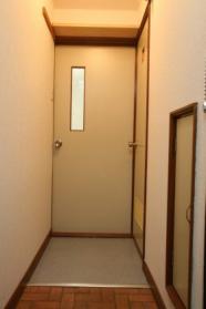 Entrance. ~ Sapporo's largest listing amount ~ Looking for room to big center shops