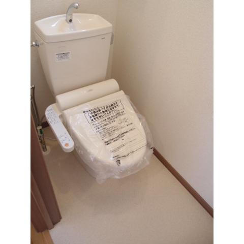 Toilet. It is a new article of Washlet toilet ☆ Loose also space!