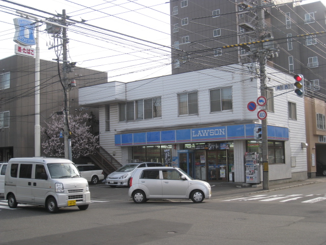 Convenience store. Lawson Sapporominami Article 6 store up (convenience store) 160m