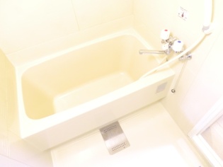 Bath. Spacious renovation 1LDK is a must-see in the recruitment Chubi room in a charming rent