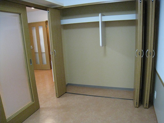 Other room space. Storage is also large! 