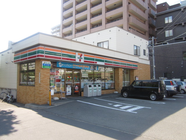 Convenience store. Seven-Eleven Sapporo Ryukoku High School before store up (convenience store) 51m