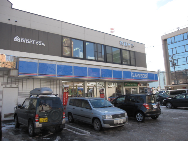 Convenience store. Lawson Sapporo Kita Article 1 east-chome store up (convenience store) 161m