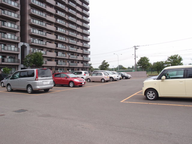 Parking lot. Spacious parking. Parking is also equipped for visitors