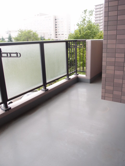 Balcony. South-facing sunny balcony! It dries also laundry firm! 