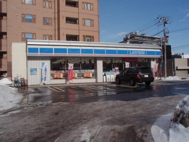 Convenience store. 300m until Lawson, Chuo-ku, Hokkaido Jingumae store (convenience store)