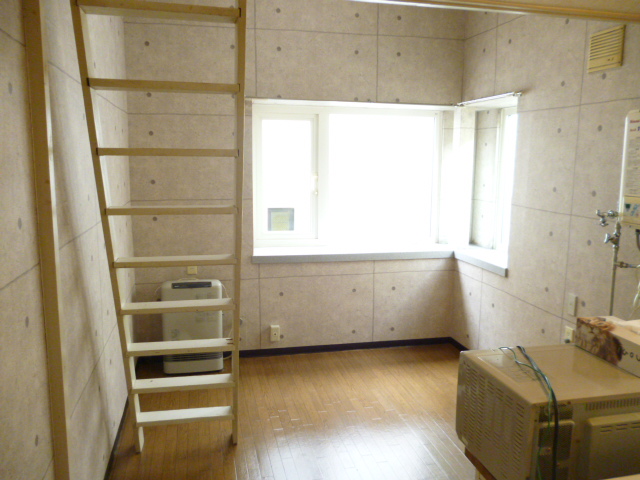 Other room space