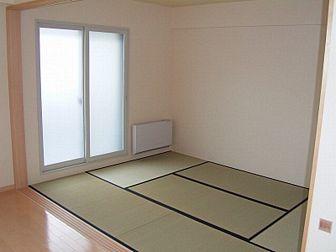 Other room space. South-facing Japanese-style room, Heating Installed ☆ 