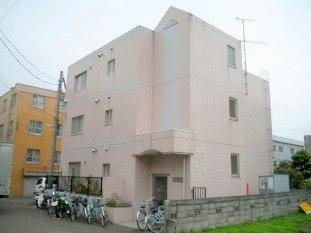 Building appearance. You can move in the initial cost 30,000 yen