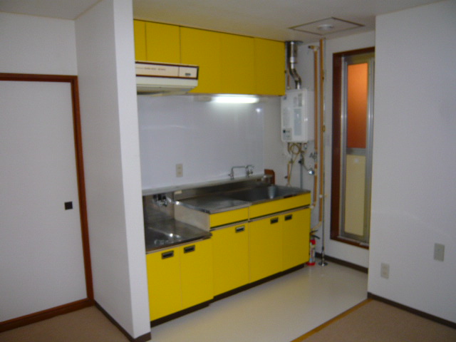 Kitchen.  ☆ Stylish color kitchen ☆ 