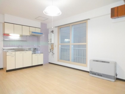 Living and room.  ☆ Air-conditioned ☆  Auto-lock equipped rebar apartment! ! 