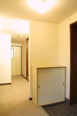 Entrance. ~ Sapporo's largest listing amount ~ Looking for room to big center shops