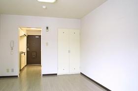 Living and room. Deposit ・ key money ・ Brokerage commission is all free of triple 0 yen Property