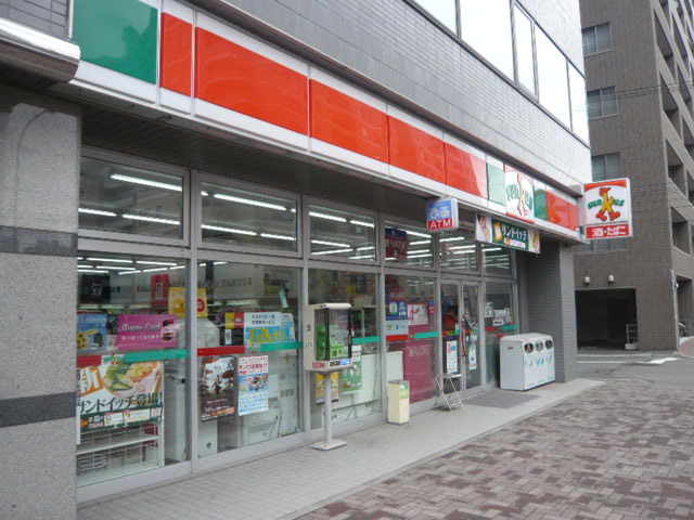 Convenience store. Thanks to the North 4 Johigashiten (convenience store) 94m