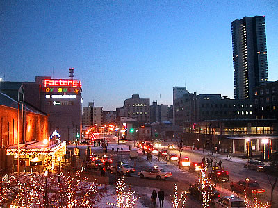 Shopping centre. Sapporo Factory Frontier Museum until the (shopping center) 400m