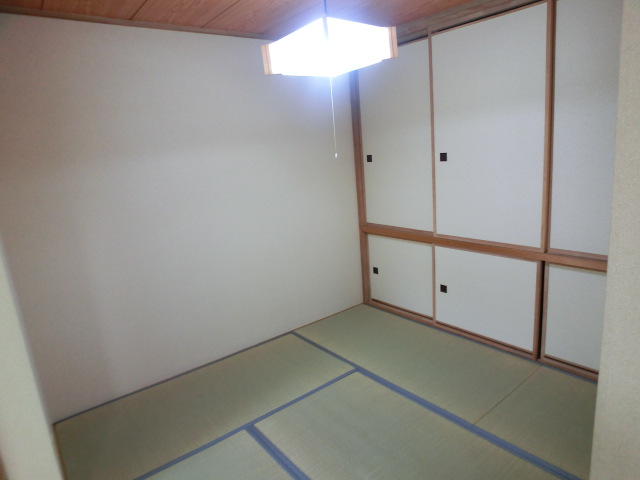 Other room space.  ☆ Quaint Japanese-style room ☆ 