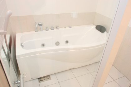 Bath. It is a popular whirlpool ☆ 