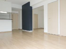 Living and room. Expenses in the city gas and the net free of charge greatly reduced ☆ Storage capacity is also excellent