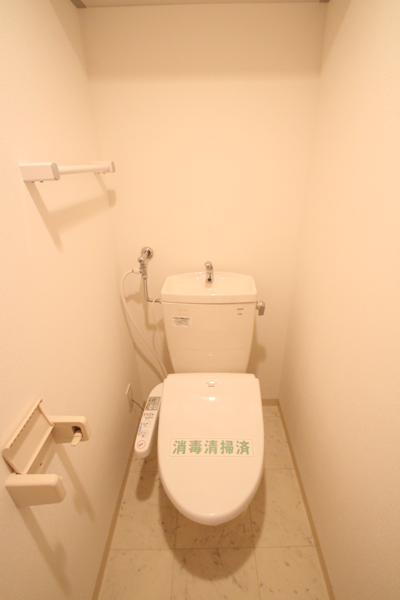 Toilet. Bidet equipped ☆ 