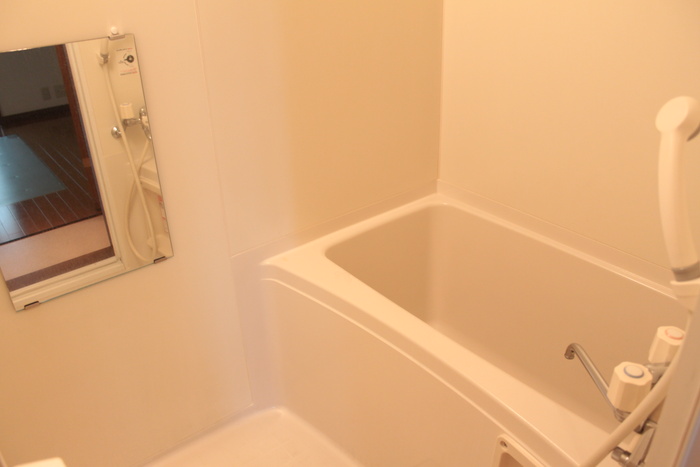 Bath. ~ Sapporo's largest listing amount ~ Looking for room to big center shops! 