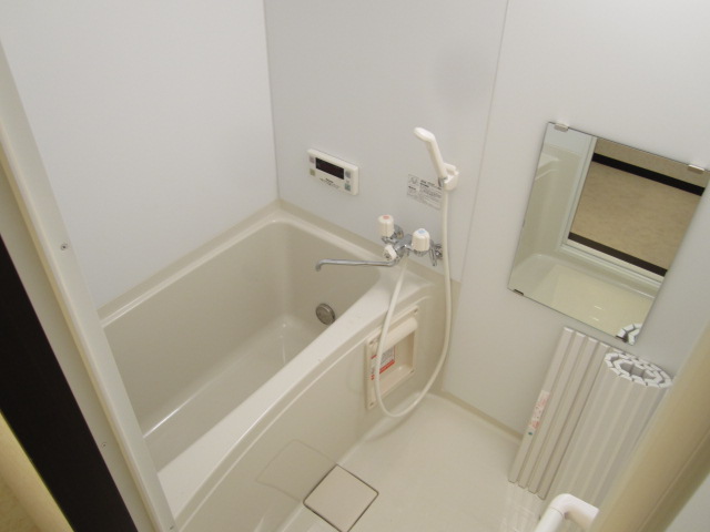 Bath. Bathroom with reheating ☆ It is rare in the singles for Rent