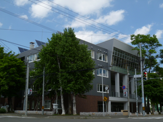 Primary school. 446m to Sapporo Municipal Mulberry Elementary School (elementary school)