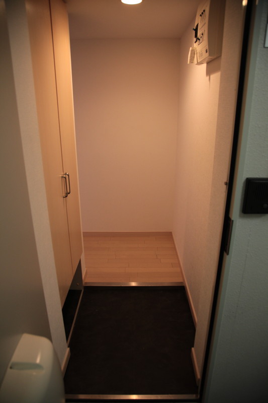 Entrance. ~ Sapporo's largest listing amount ~ Looking for room to big center shops