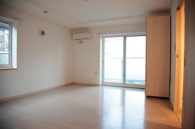 Living and room. ~ Sapporo's largest listing amount ~ Looking for room to big center shops